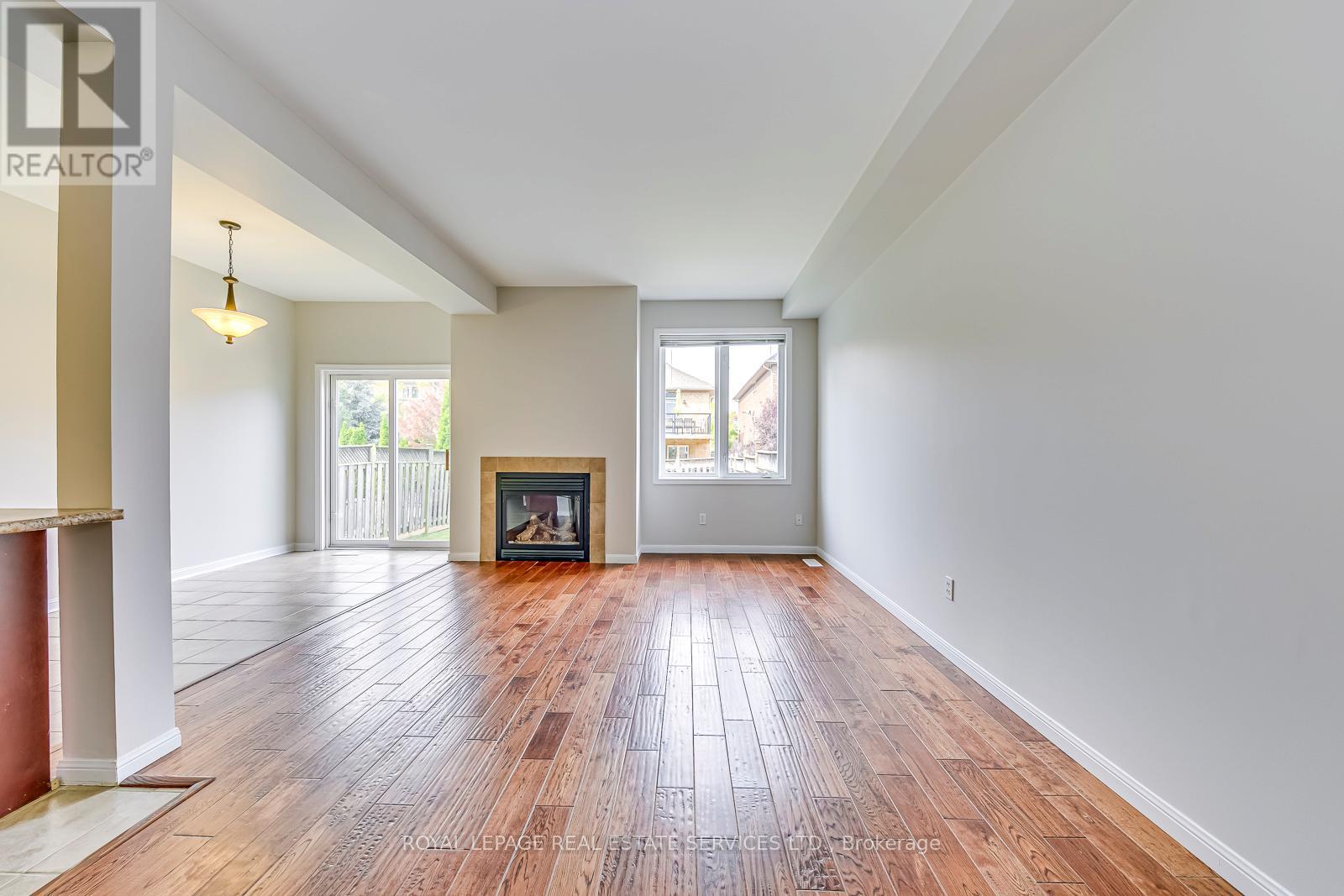 2268 Highcroft Road, Oakville, Ontario  L6M 4Y4 - Photo 5 - W13233126