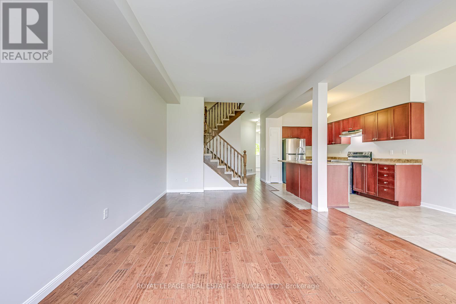 2268 Highcroft Road, Oakville, Ontario  L6M 4Y4 - Photo 6 - W13233126