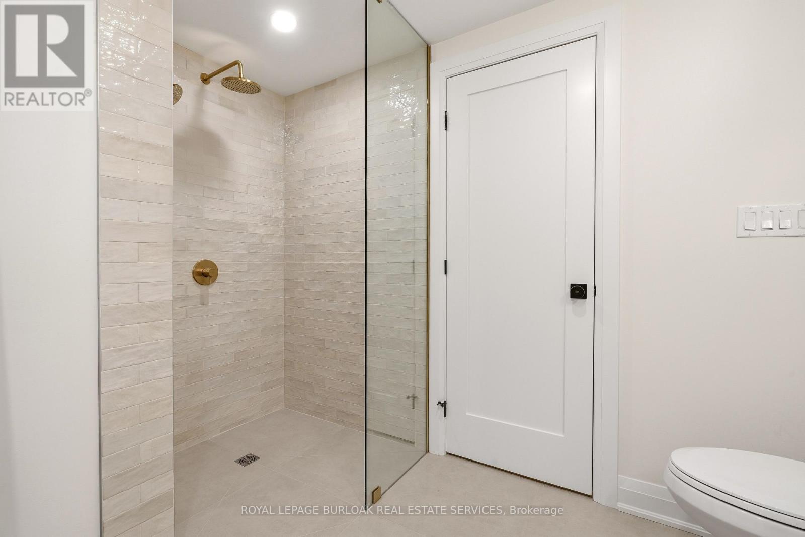 1928 Four Seasons Drive, Burlington, Ontario  L7P 2Y1 - Photo 27 - W13233156