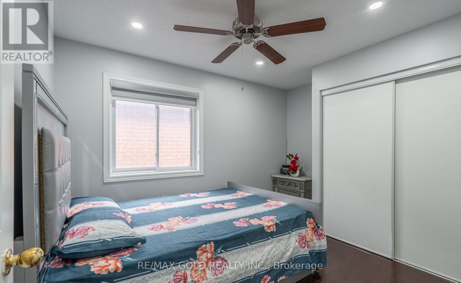 8 Bayridge Drive, Brampton, Ontario  L6P 2H8 - Photo 29 - W13233160