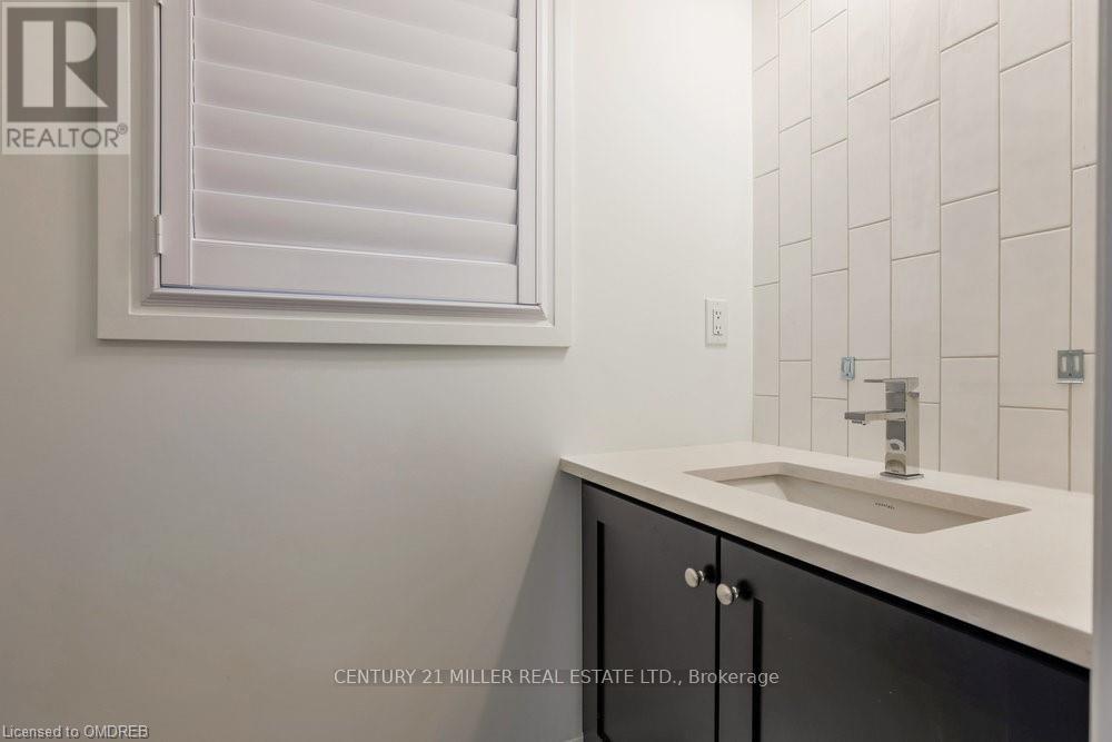 1483 Varelas Passage, Oakville, Ontario  L6H 3S2 - Photo 15 - W13233164