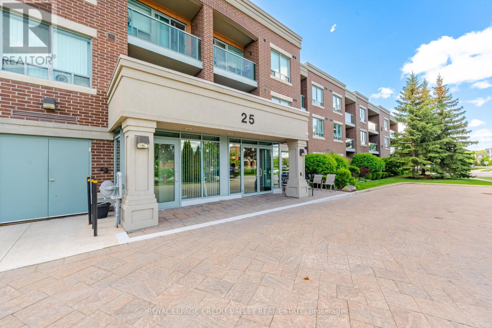 108 - 25 Via Rosedale, Brampton, Ontario  L7C 1C5 - Photo 2 - W13233188