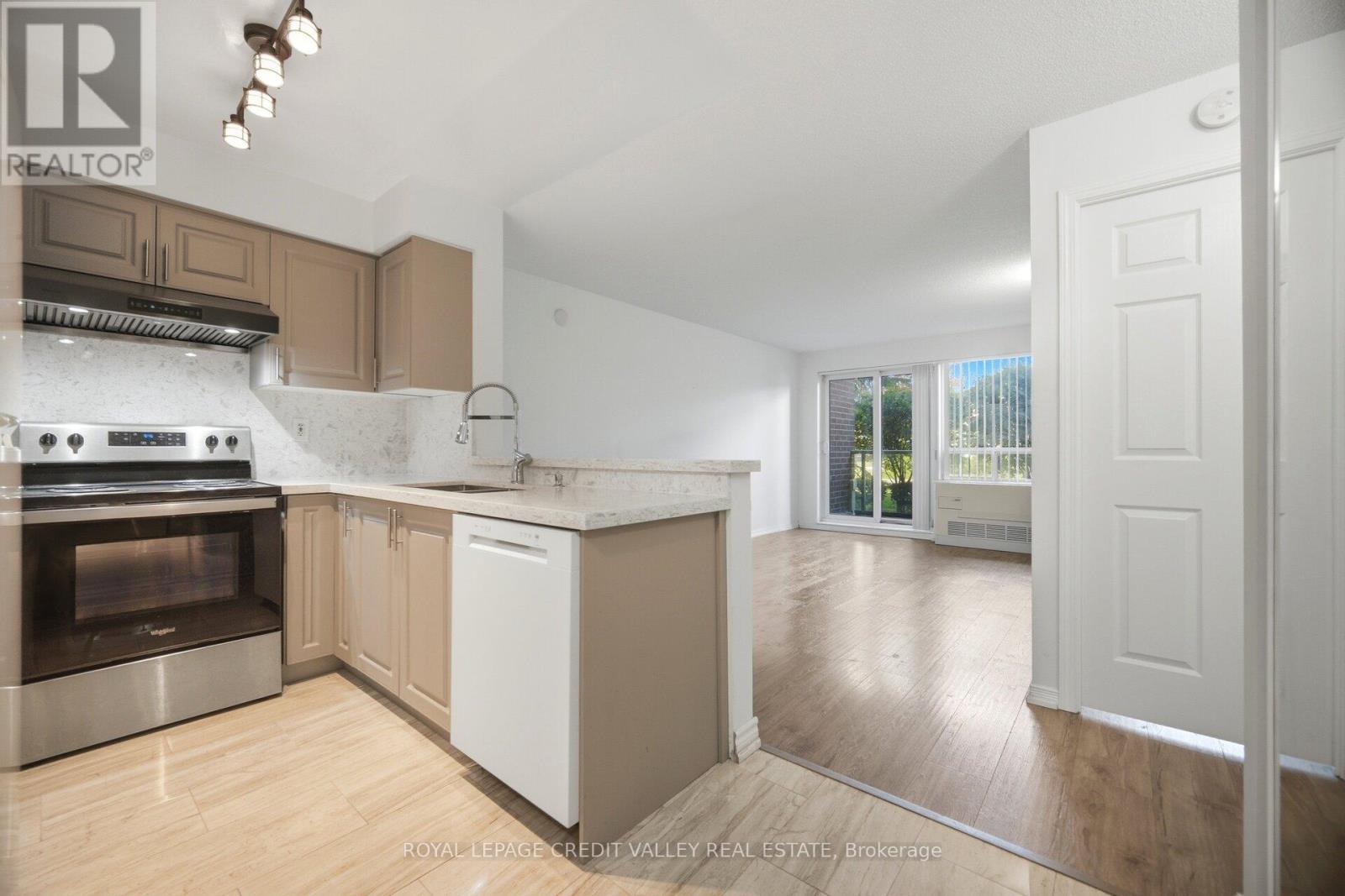 108 - 25 Via Rosedale, Brampton, Ontario  L7C 1C5 - Photo 8 - W13233188