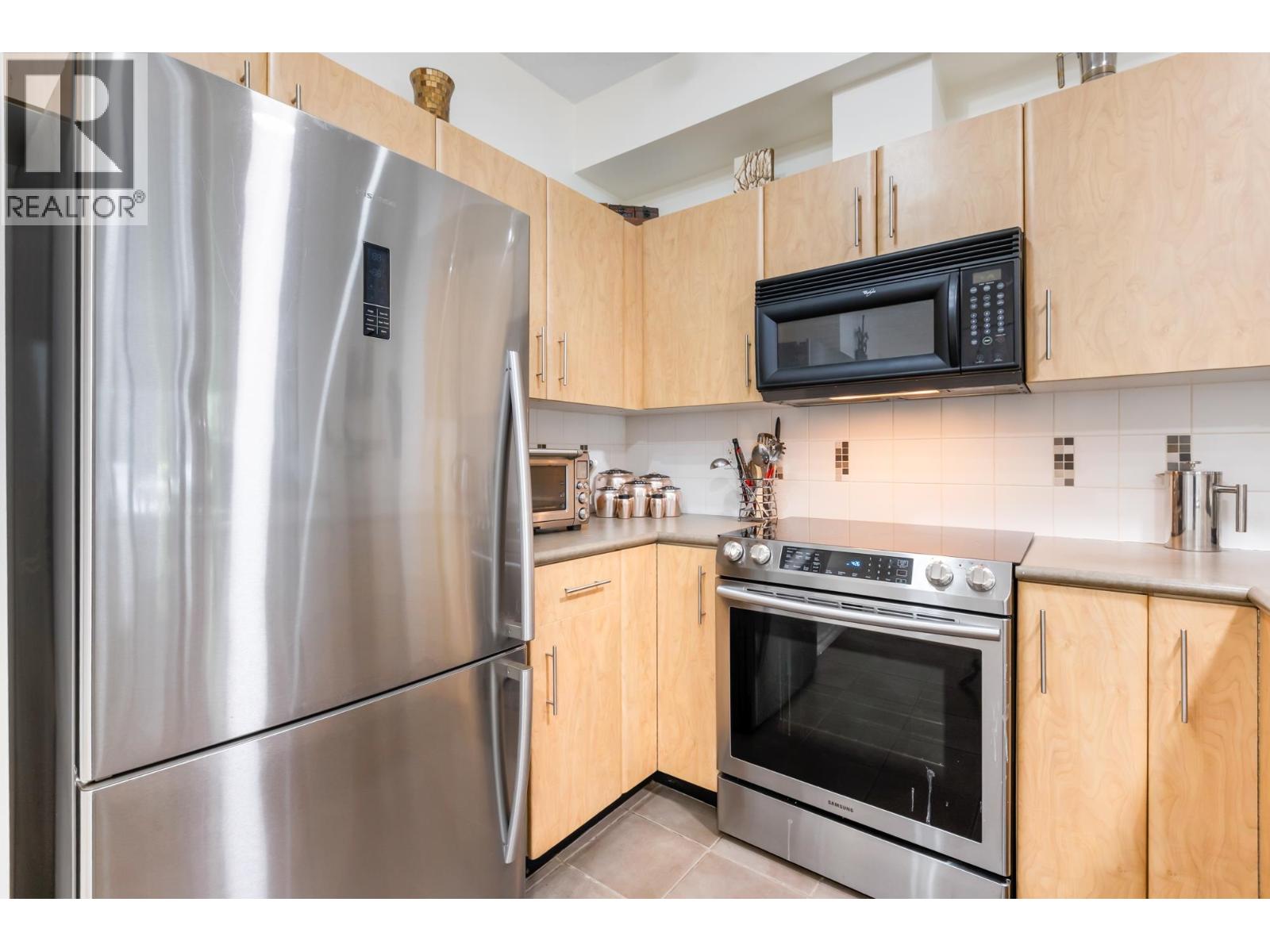 17 730 Farrow Street, Coquitlam, British Columbia  V3J 7Y7 - Photo 20 - R3129731
