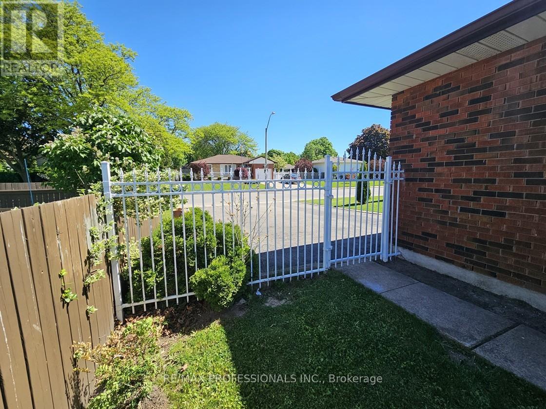 7 Berko Avenue, Hamilton, Ontario  L8V 2P8 - Photo 44 - X13232852