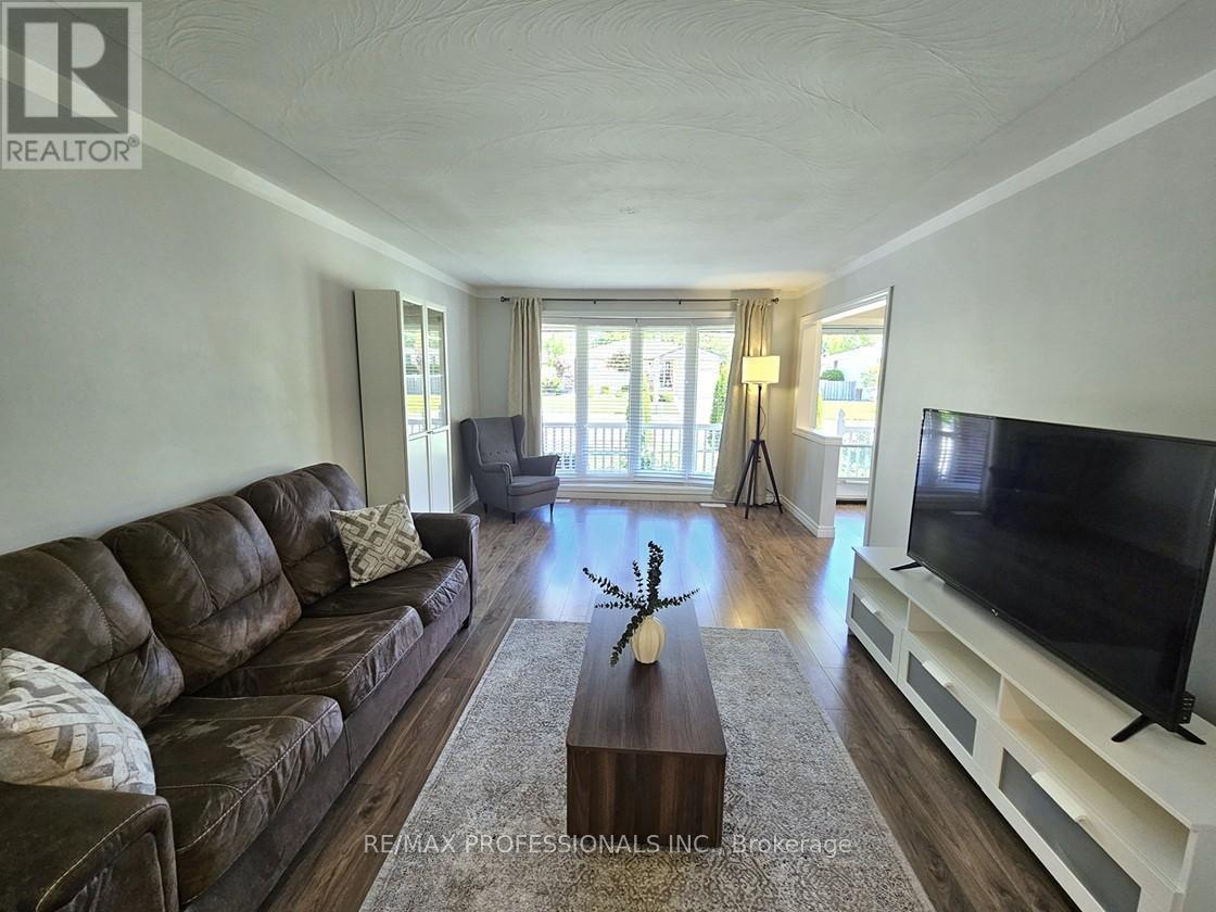 7 Berko Avenue, Hamilton, Ontario  L8V 2P8 - Photo 9 - X13232852