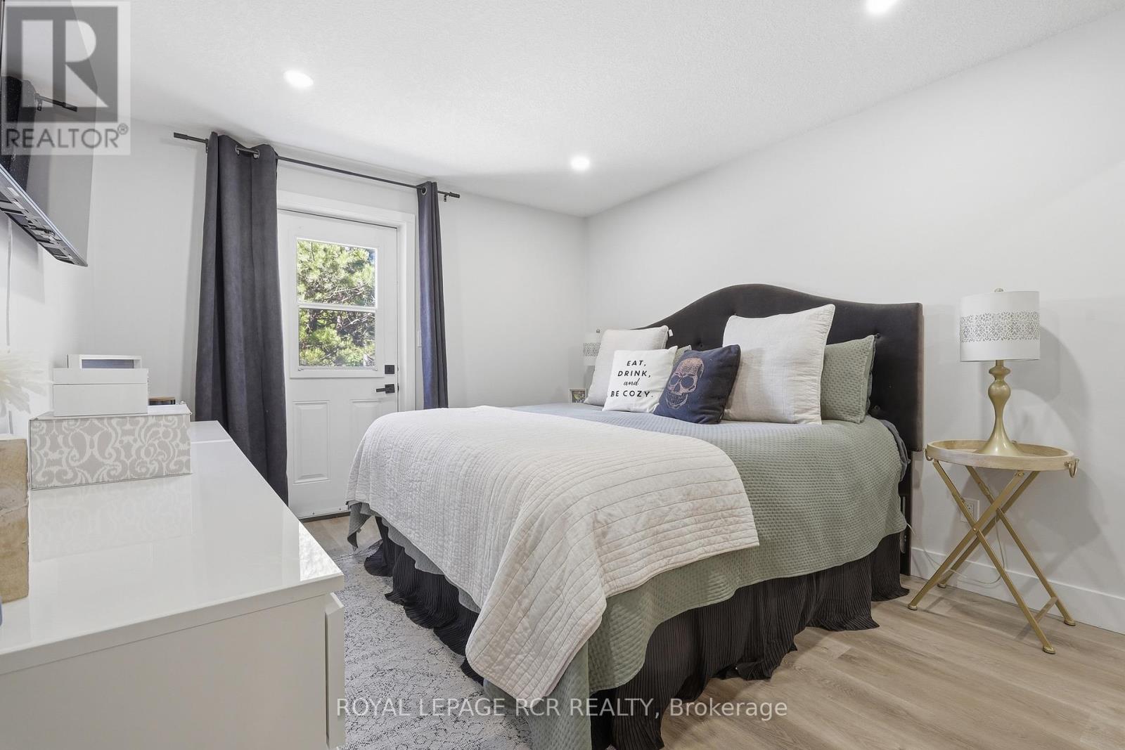 281 Smith Street, Wellington North (Arthur), Ontario  N0G 1A0 - Photo 25 - X13232930