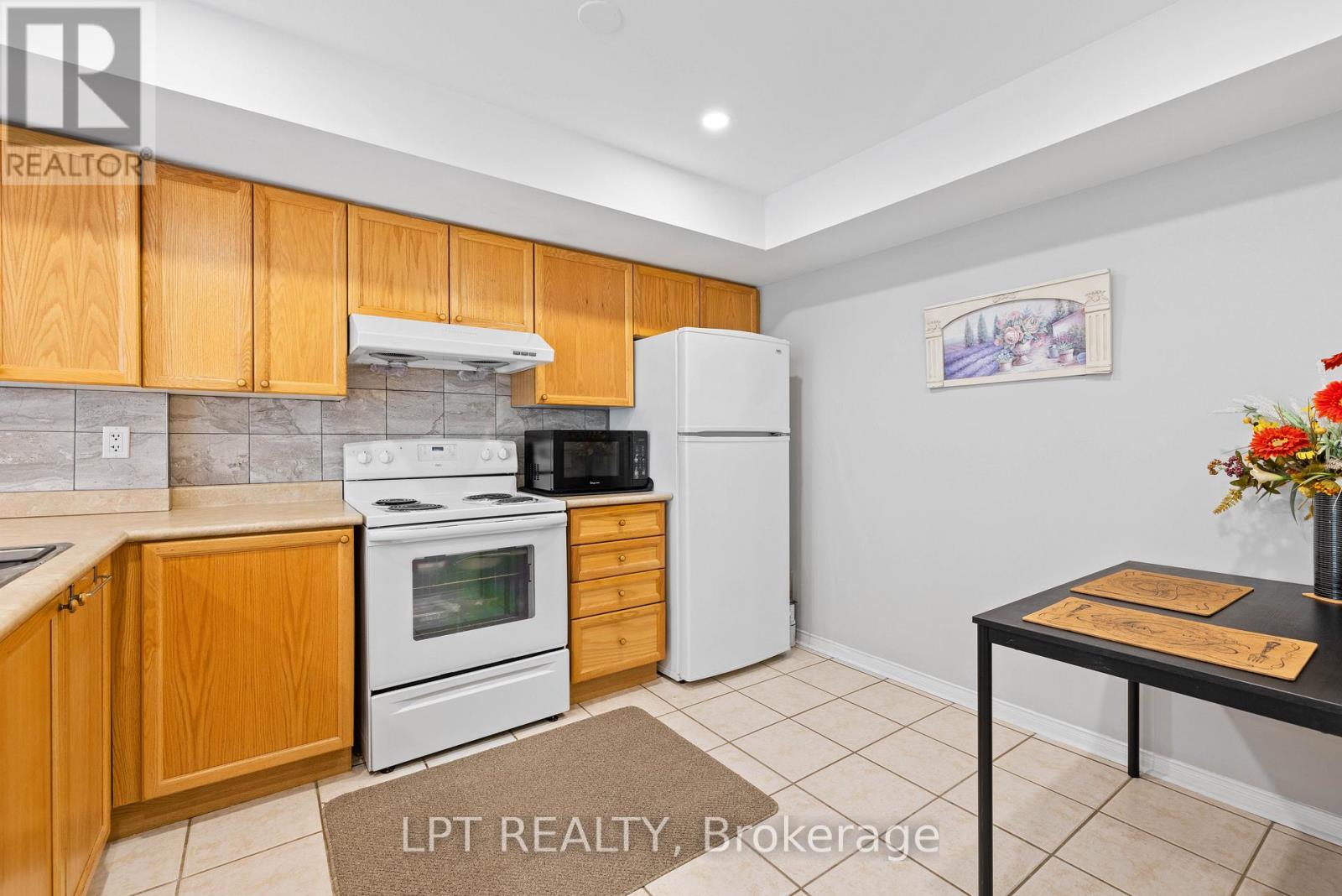 362 - 312 John Street, Markham (Aileen-Willowbrook), Ontario  L3T 0A7 - Photo 9 - N13232550