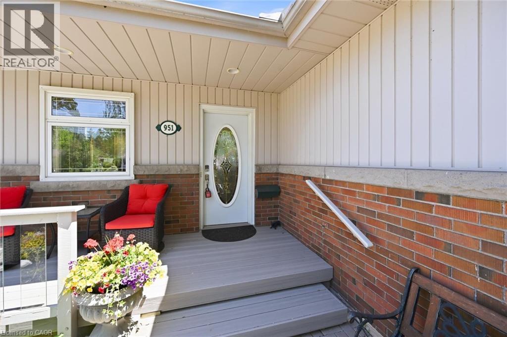 951 Cloverleaf Drive, Burlington, Ontario  L7T 3Y8 - Photo 6 - 40832645