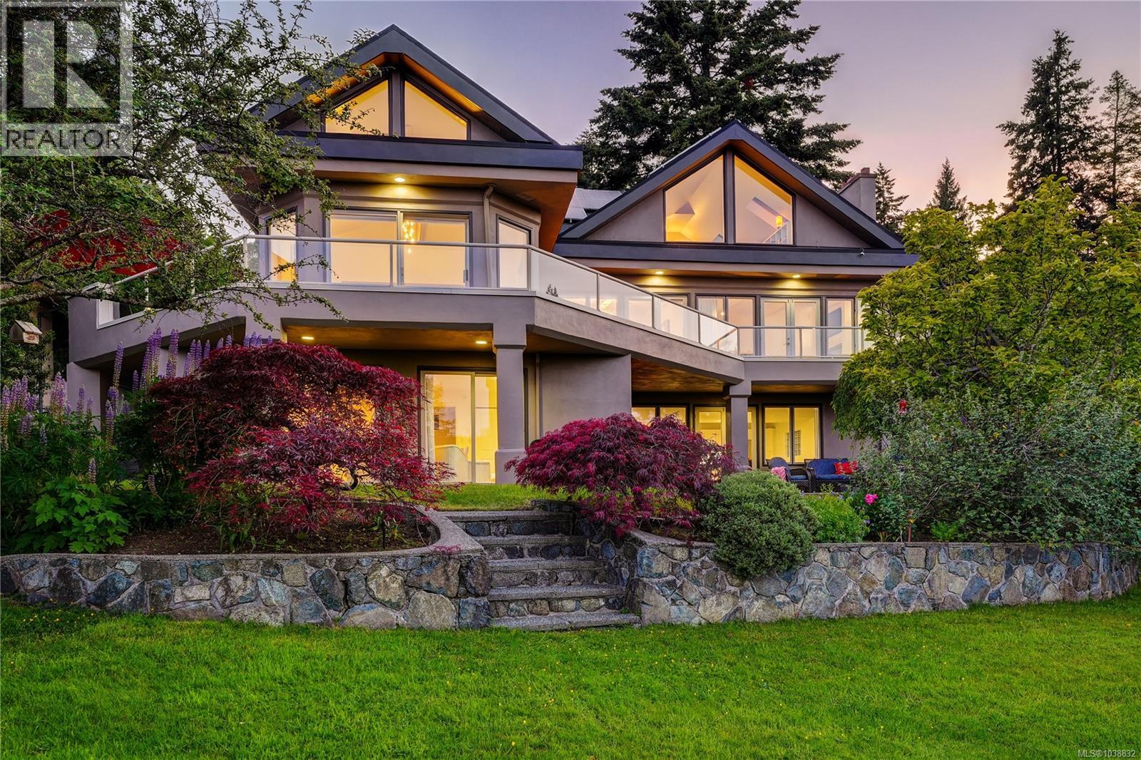 Lorem Ipsum Dolo, Saanich, British Columbia  V8Y  - Photo 1 - DEMO29845470