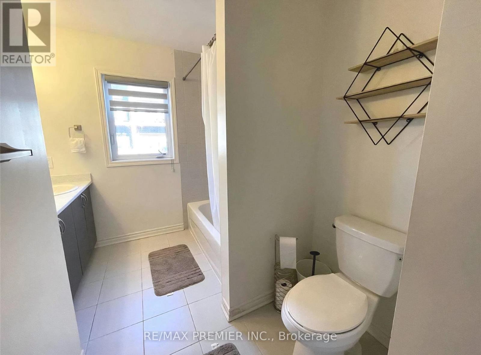 1 - 2255 Mcnab Lane, Mississauga, Ontario  L5J 0B3 - Photo 16 - W13232576