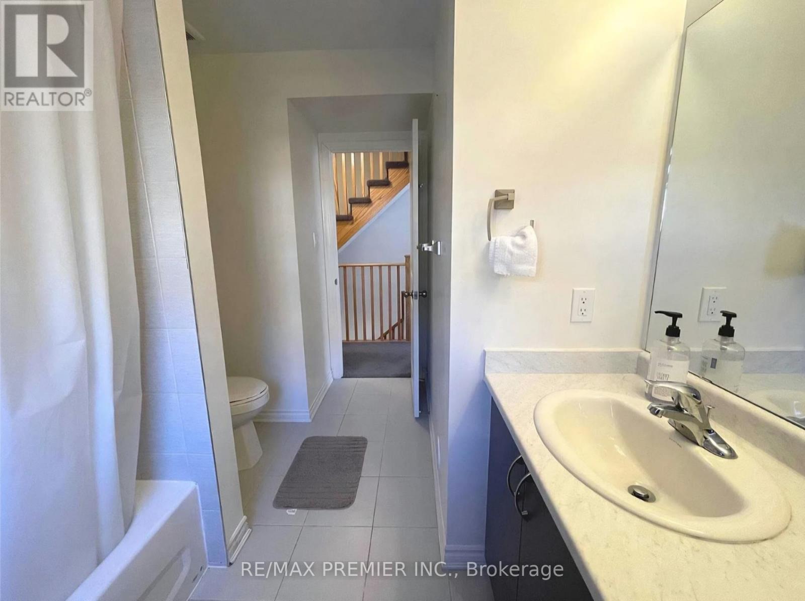 1 - 2255 Mcnab Lane, Mississauga, Ontario  L5J 0B3 - Photo 17 - W13232576