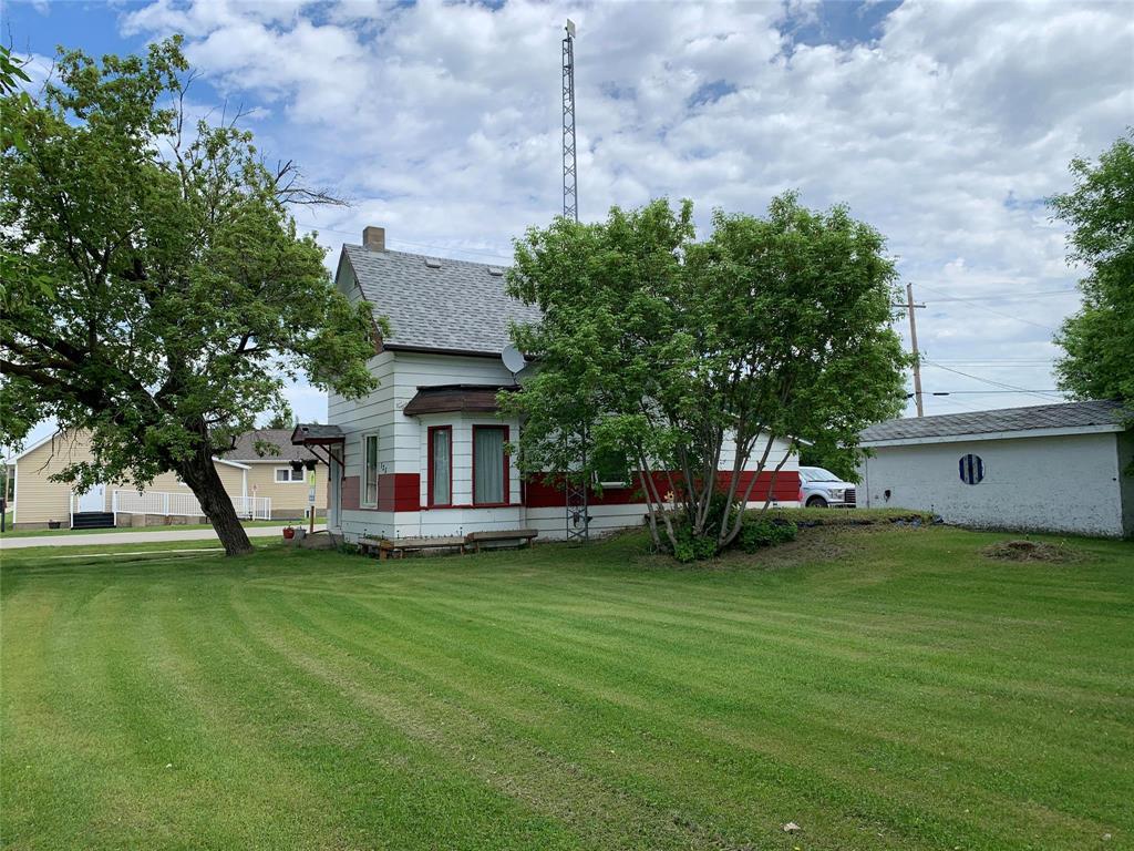 125 Burrows Avenue N, Plumas, Manitoba