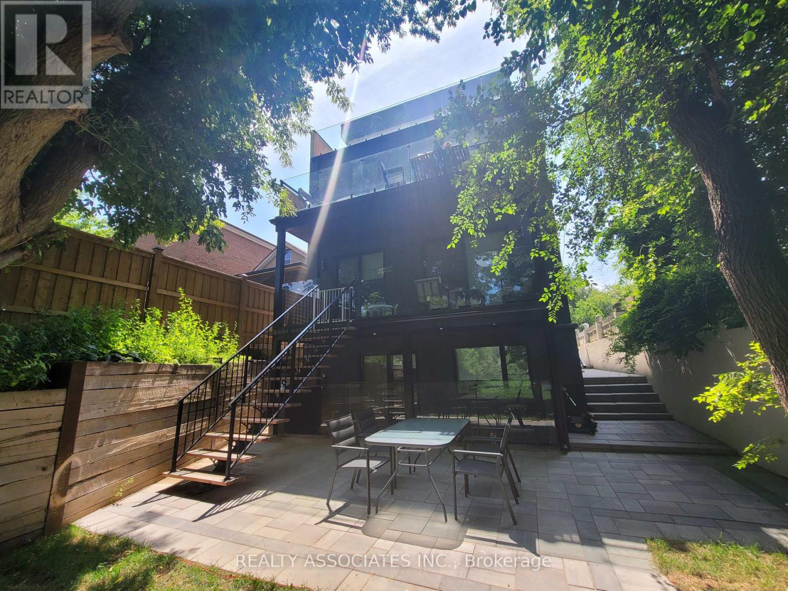 Unit 1a - 31 Ennerdale Road, Toronto, Ontario  M6E 4C2 - Photo 27 - W13232468