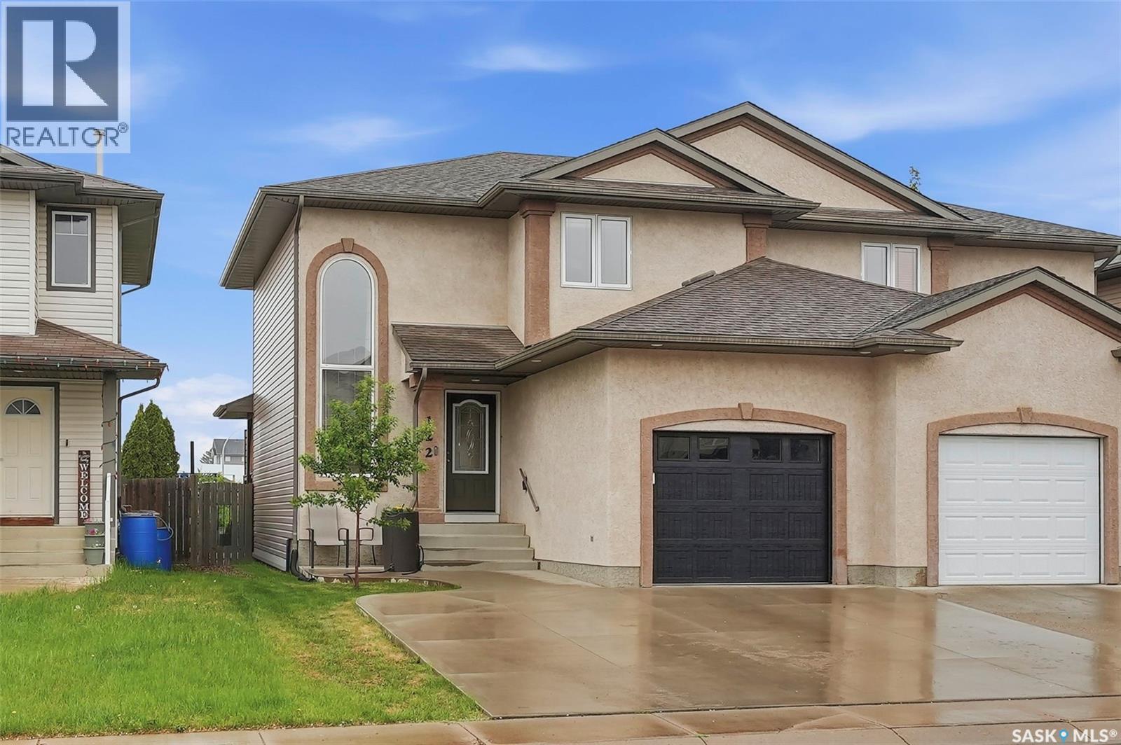 122 Meadowlark Park, Warman, Saskatchewan  S0K 0A1 - Photo 2 - SK037820