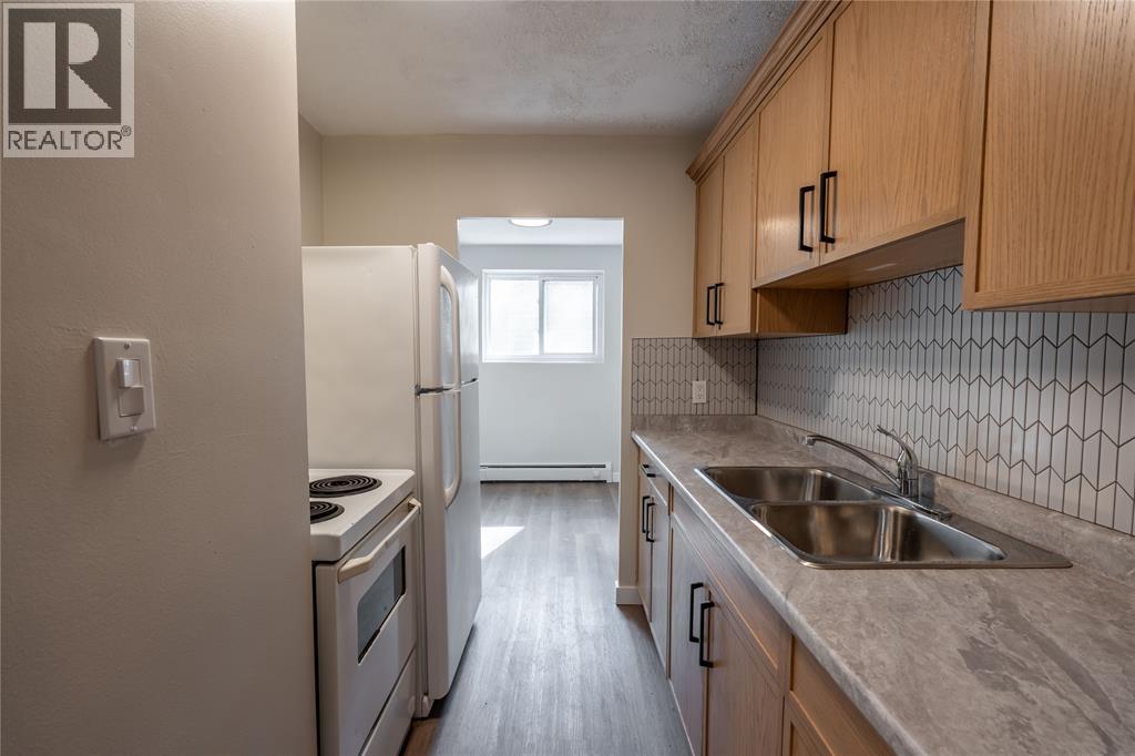 1075 Brenchley Avenue Unit# 201, Sarnia, Ontario  N7S 1R6 - Photo 4 - 26012958