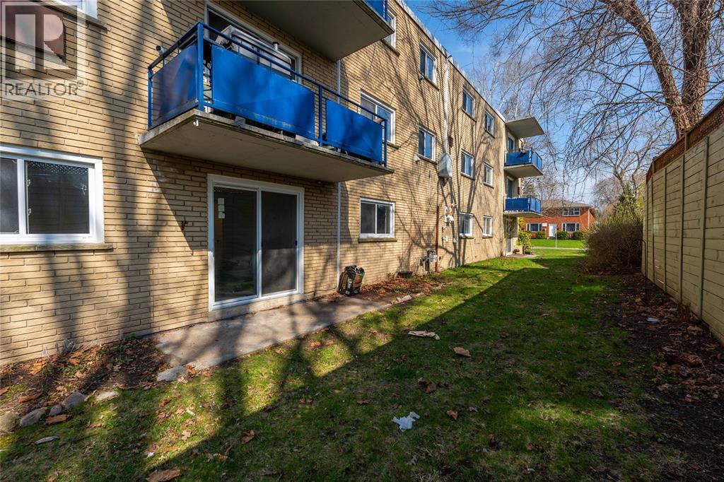 1075 Brenchley Avenue Unit# 201, Sarnia, Ontario  N7S 1R6 - Photo 15 - 26012958