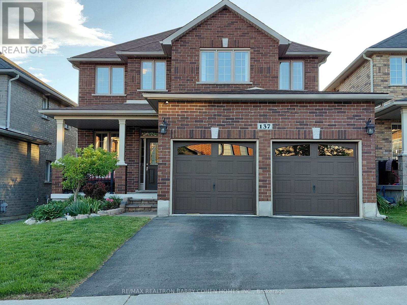 137 JEWEL HOUSE LANE, Barrie, Ontario