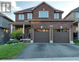 137 JEWEL HOUSE LANE, Barrie, Ontario