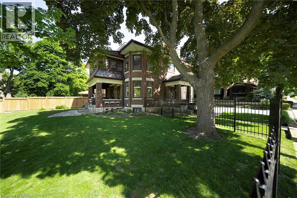 8 Abigail Avenue, Brantford, Ontario  N3R 4R7 - Photo 4 - 40836115