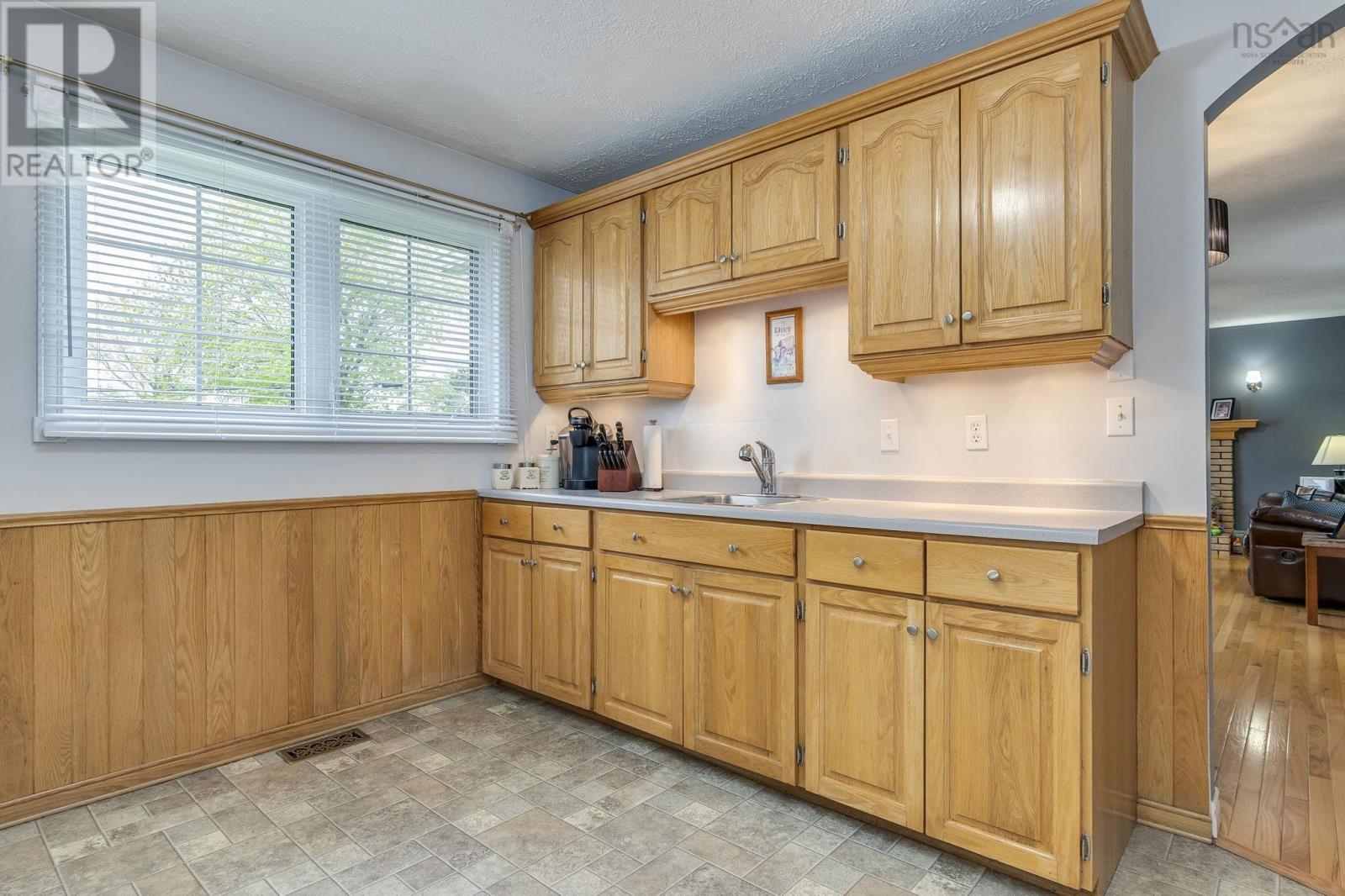 199 Kaye Street, Lower Sackville, Nova Scotia  B4C 1N3 - Photo 17 - 202613087