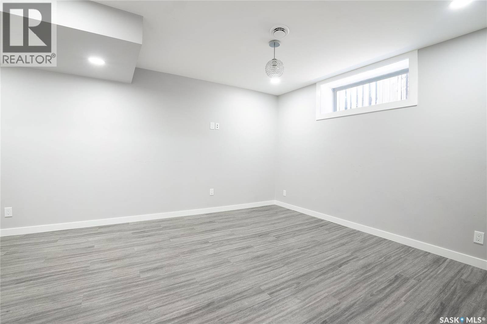 334 Dickson Crescent, Saskatoon, Saskatchewan S7T 0T8 - Photo 17 - SK038058
