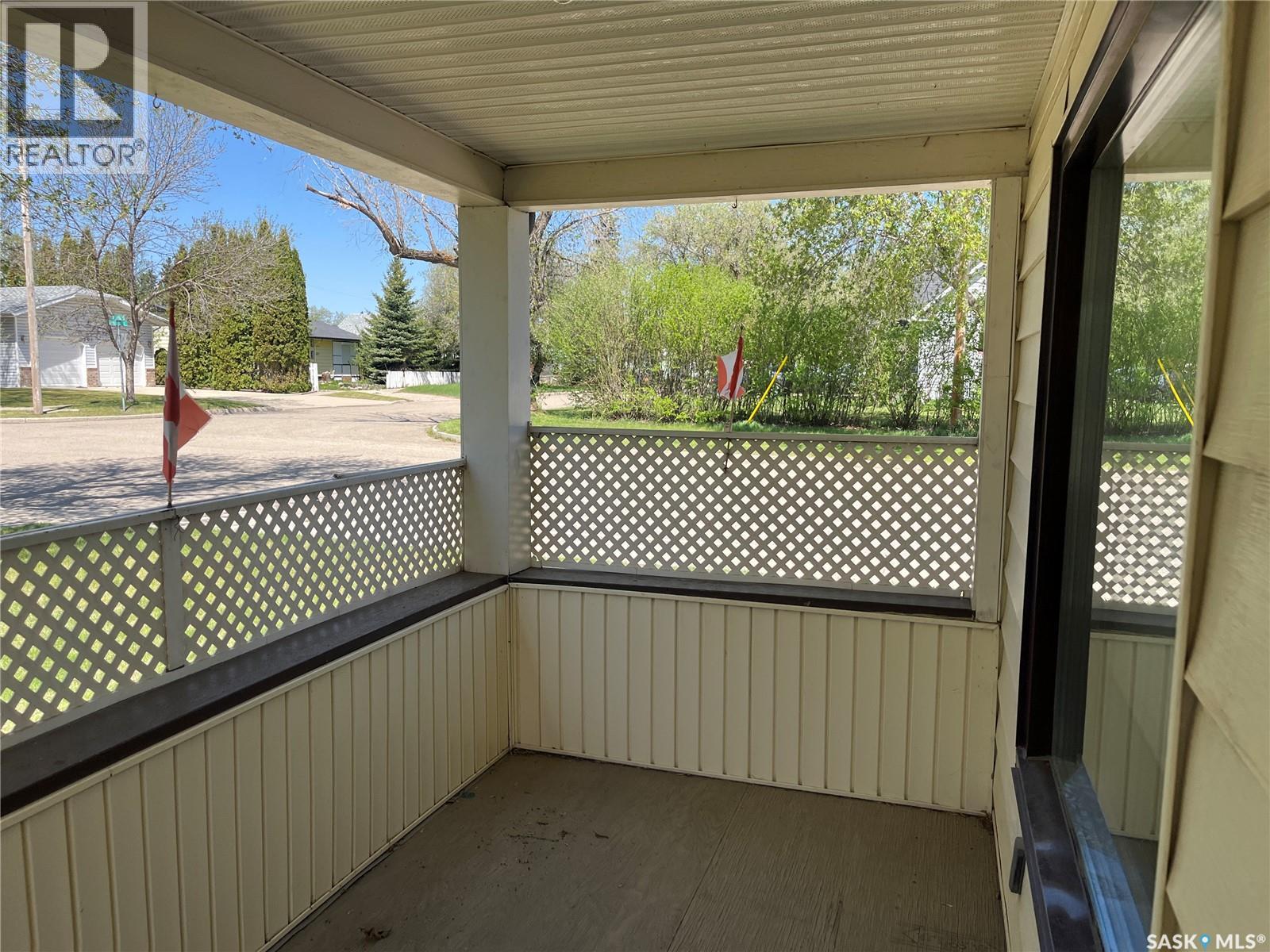 98 3rd Street Ne, Wadena, Saskatchewan  S0A 4J0 - Photo 27 - SK038035