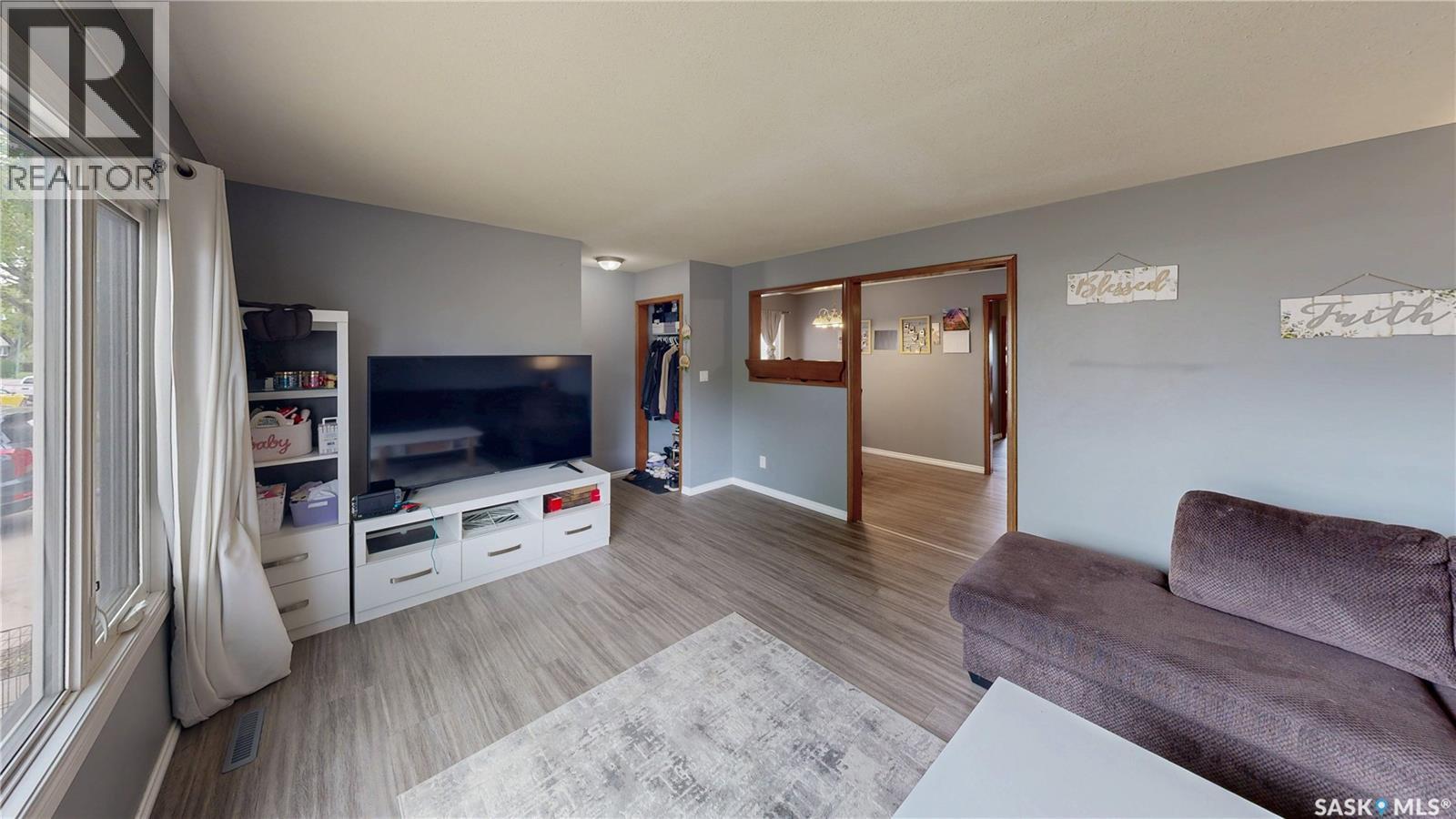 418 Froom Crescent, Regina, Saskatchewan  S4N 1T6 - Photo 6 - SK038023
