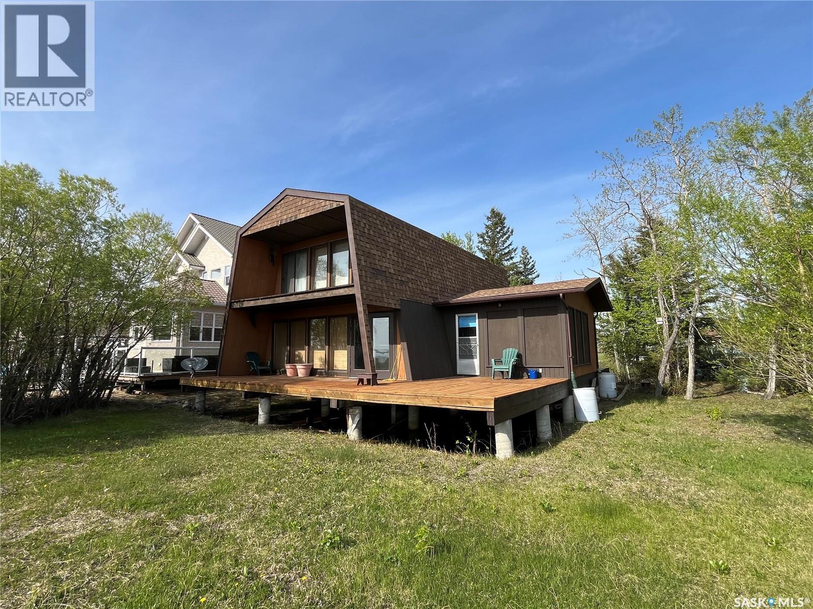 118-119 Murray Crescent, Fishing Lake, Saskatchewan  S0A 1A0 - Photo 1 - SK038021
