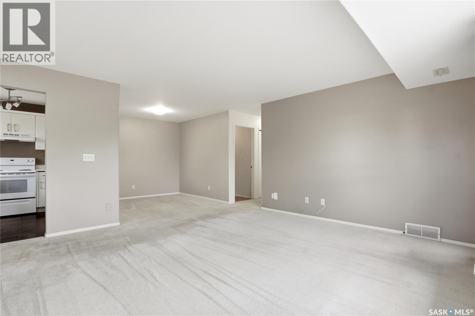 105 615 Perehudoff Crescent, Saskatoon, Saskatchewan  S7N 4K6 - Photo 7 - SK038002