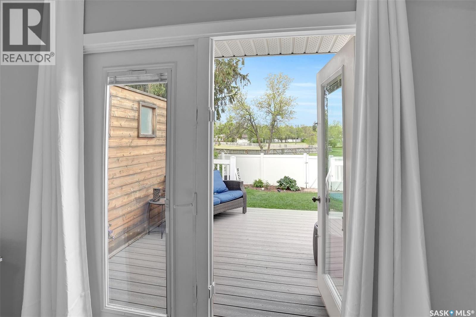 28 Pleasantview Bay, Regina, Saskatchewan  S4R 5H3 - Photo 29 - SK037868