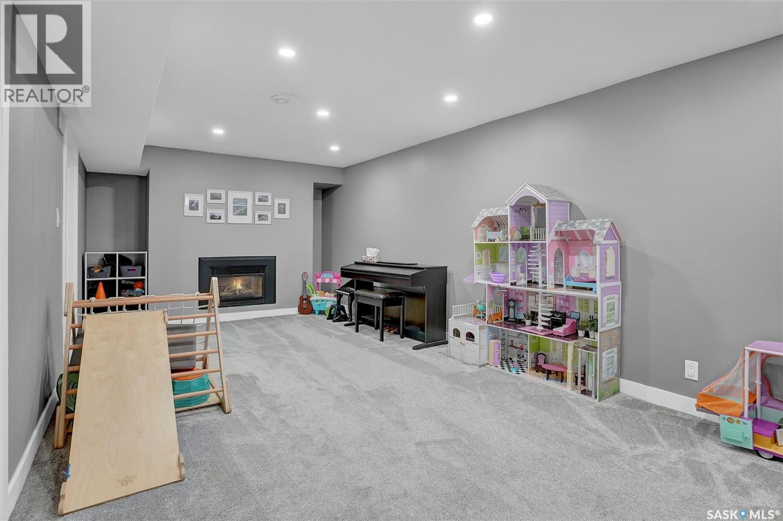 28 Pleasantview Bay, Regina, Saskatchewan  S4R 5H3 - Photo 31 - SK037868