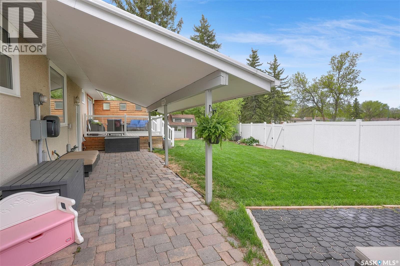 28 Pleasantview Bay, Regina, Saskatchewan  S4R 5H3 - Photo 40 - SK037868
