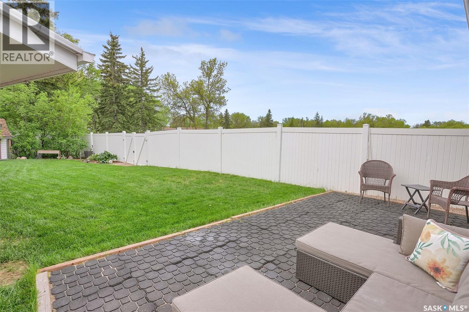 28 Pleasantview Bay, Regina, Saskatchewan  S4R 5H3 - Photo 42 - SK037868