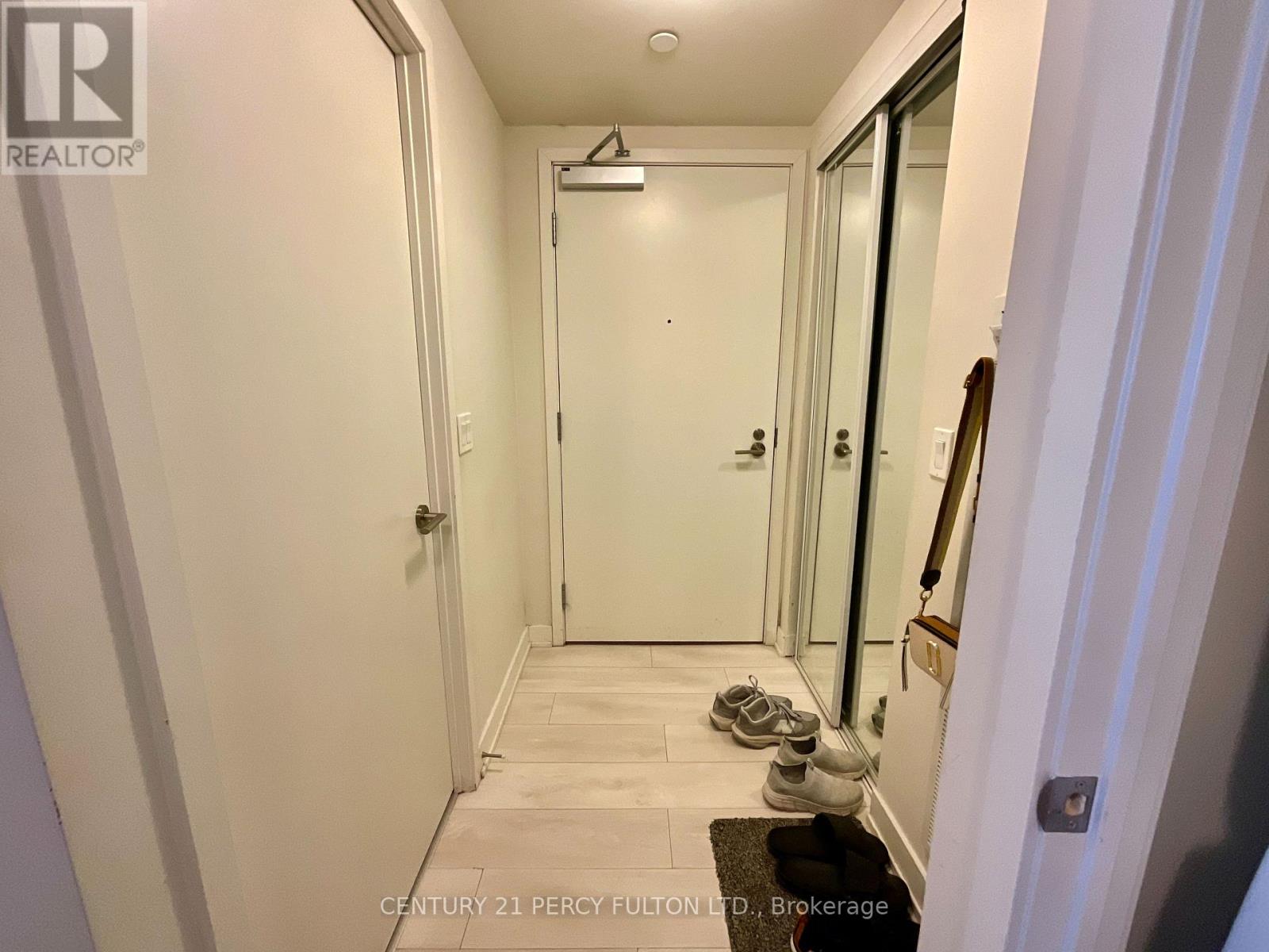 2101 - 6 Sonic Way, Toronto, Ontario  M3C 0P1 - Photo 3 - C13233194
