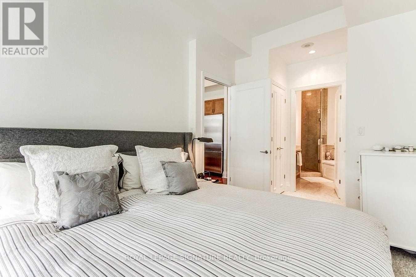 1005 - 99 Avenue Road, Toronto, Ontario  M5R 2G5 - Photo 11 - C13233228