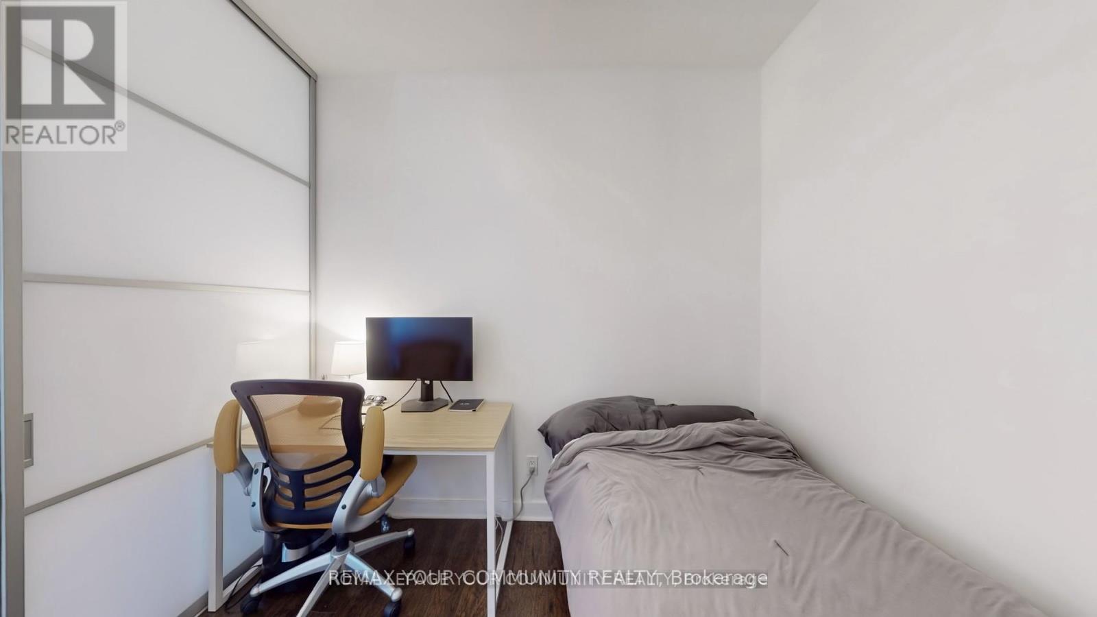 2305 - 126 Simcoe St Street, Toronto, Ontario  M5H 4E6 - Photo 13 - C13233262
