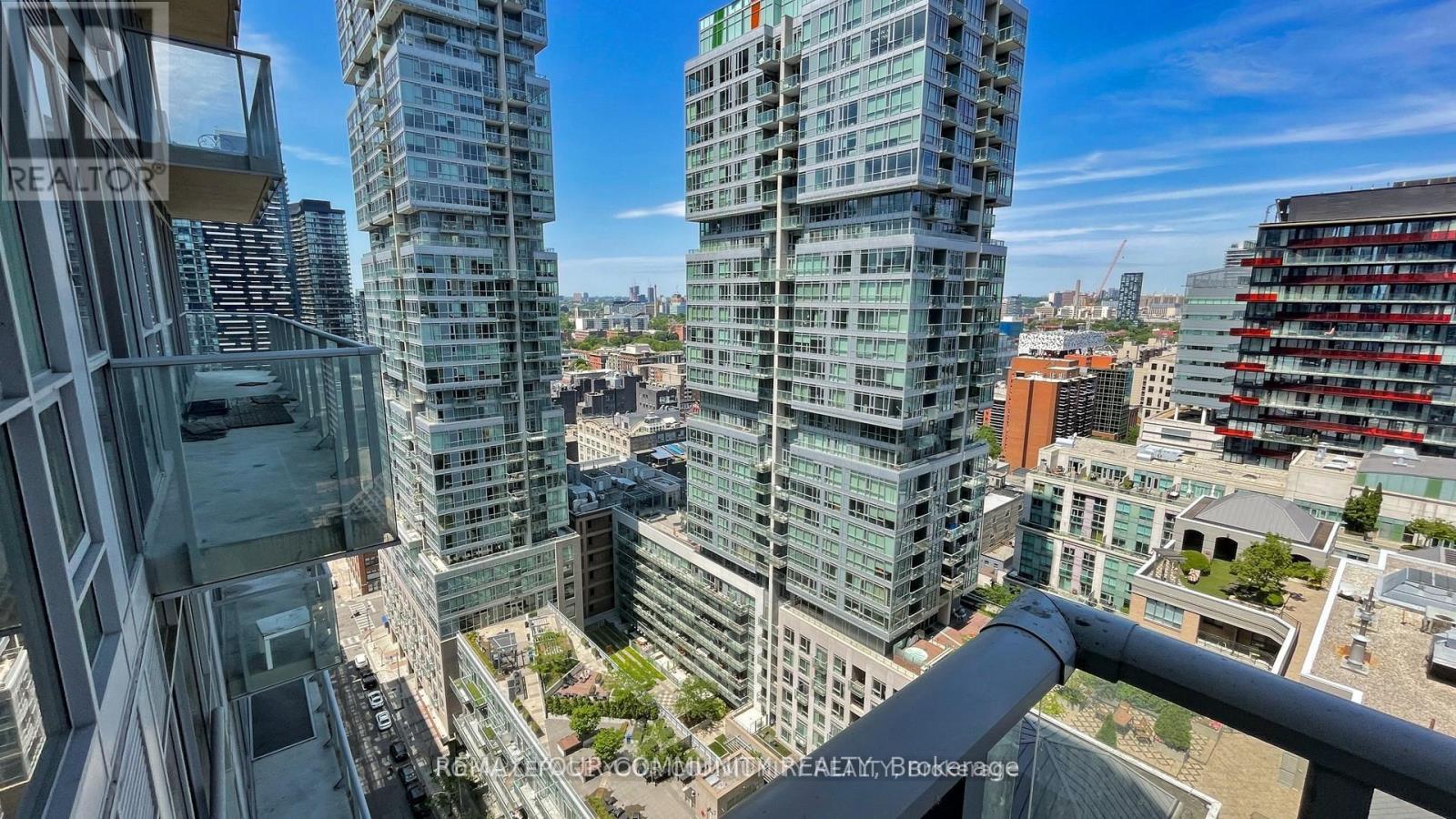 2305 - 126 Simcoe St Street, Toronto, Ontario  M5H 4E6 - Photo 18 - C13233262