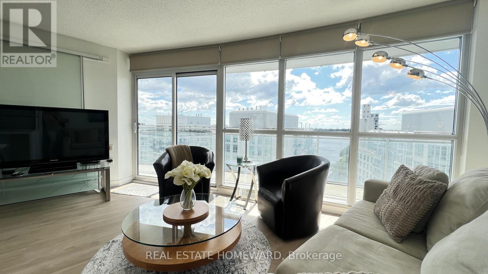 1512 - 38 Dan Leckie Way, Toronto, Ontario  M5V 2V6 - Photo 4 - C13233316