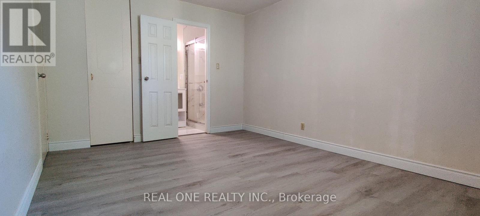 Upper - 9 Lisburn Crescent, Toronto, Ontario  M2J 2Z4 - Photo 5 - C13233322