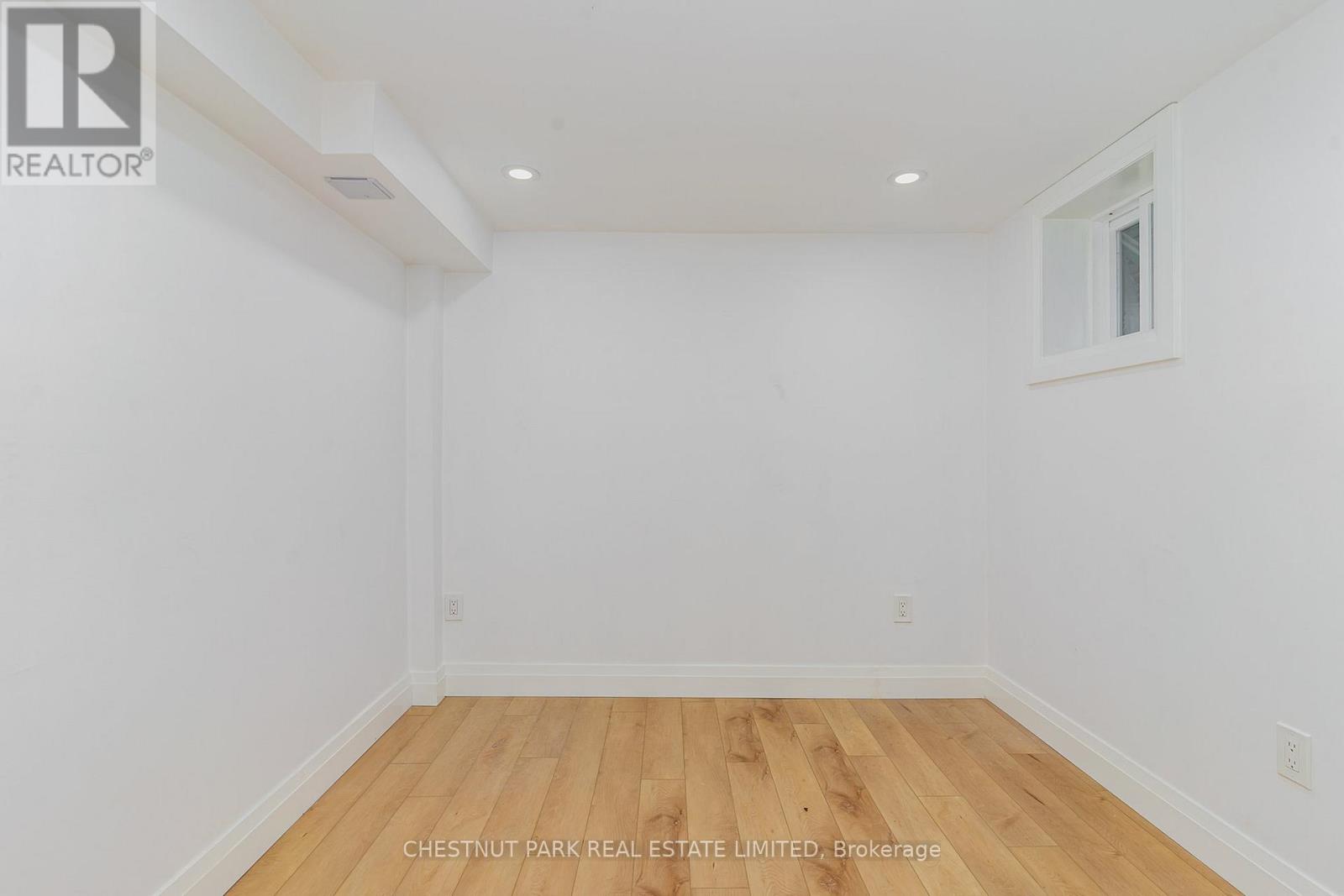 Ll - 901 Manning Avenue, Toronto, Ontario  M6G 2X5 - Photo 14 - C13233340