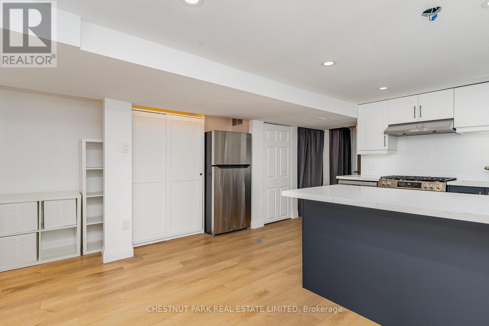 Ll - 901 Manning Avenue, Toronto, Ontario  M6G 2X5 - Photo 5 - C13233340