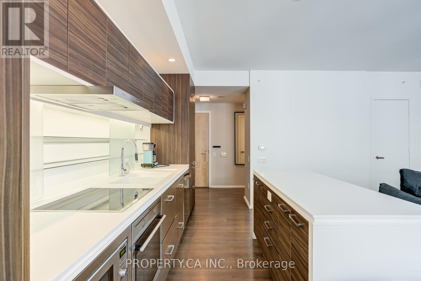502 - 45 Charles Street E, Toronto, Ontario  M4Y 1R9 - Photo 4 - C13233350
