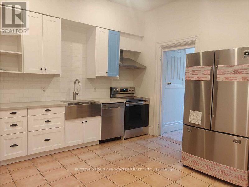1 - 385 Markham Street, Toronto, Ontario  M6G 2K8 - Photo 4 - C13233428