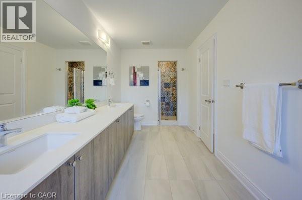 600 Beam Court Unit# Main & Upper, Milton, Ontario  L9E 1L3 - Photo 44 - 40836276