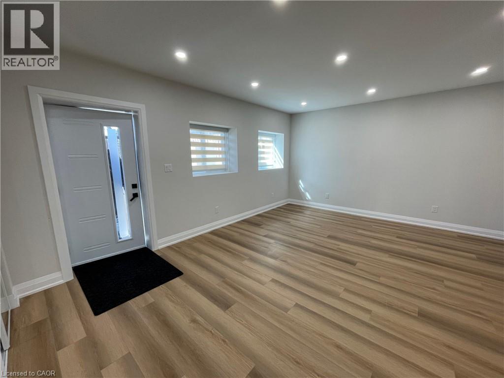 5 South Drive Unit# 4, Kitchener, Ontario  N2M 4B4 - Photo 2 - 40835790