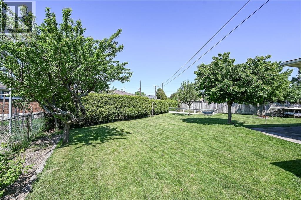 23 Duchess Court, Hamilton, Ontario  L8E 1A4 - Photo 36 - 40834130
