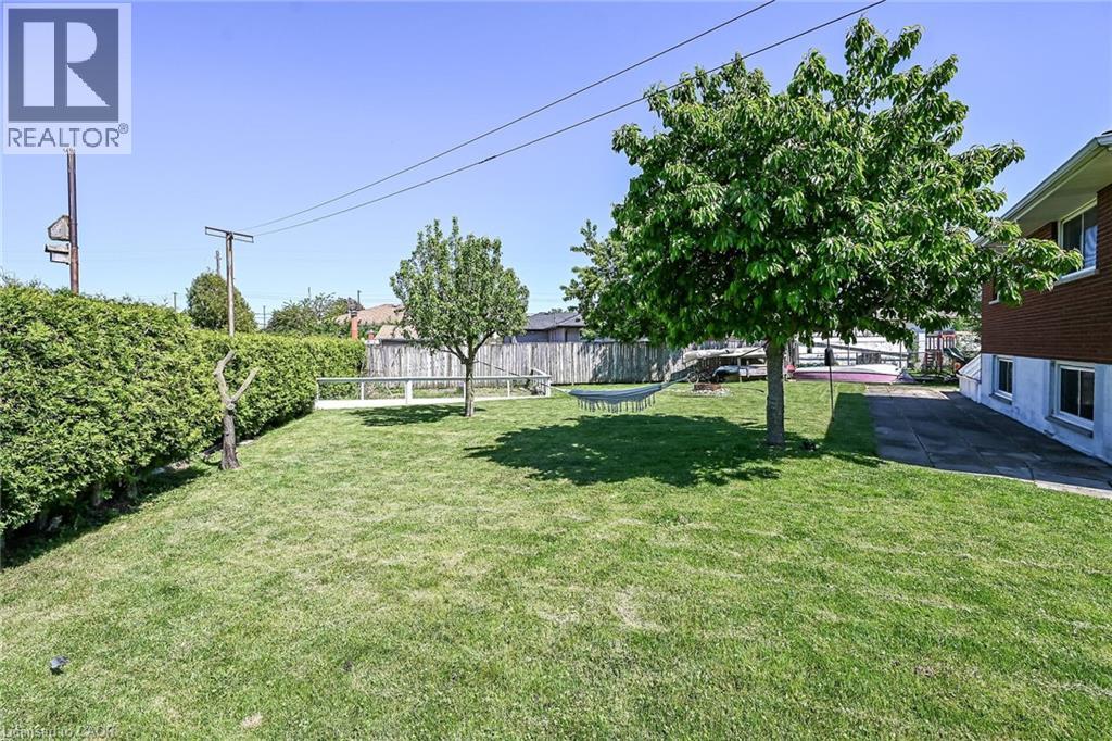 23 Duchess Court, Hamilton, Ontario  L8E 1A4 - Photo 38 - 40834130