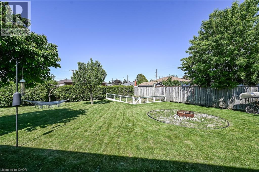 23 Duchess Court, Hamilton, Ontario  L8E 1A4 - Photo 40 - 40834130
