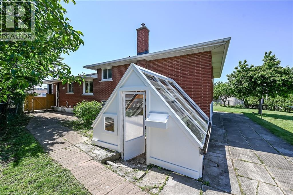 23 Duchess Court, Hamilton, Ontario  L8E 1A4 - Photo 41 - 40834130